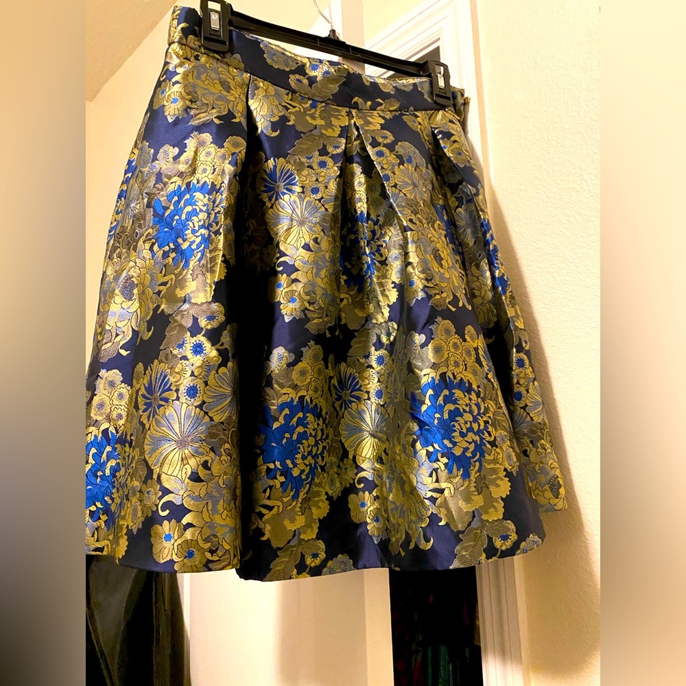 Women floral skirt pleaded by Guess